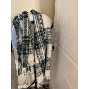 Plaid blanket scarf